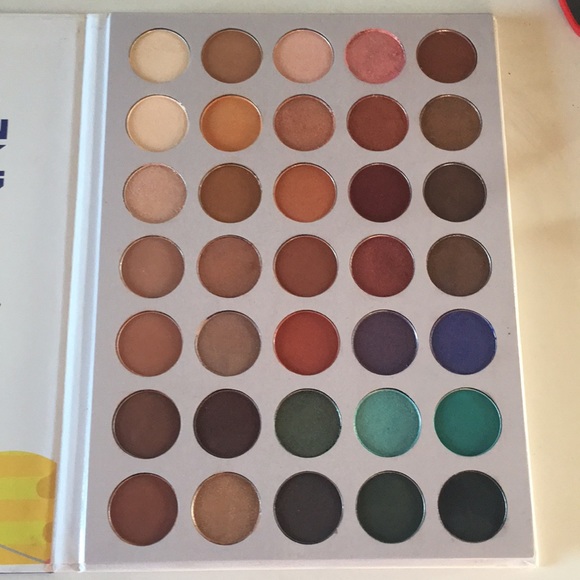 35 eyeshadows palette - Rude Cosmetics - Picture 3 of 3
